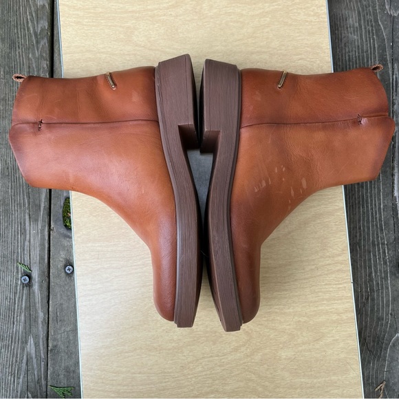 Franco Sarto Wm’s Bealy Cognac Leather Ankle Boots Sz 7.5 - Picture 12 of 13